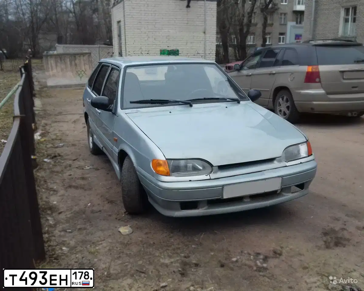 Фото автомобиля HYUNDAI I40, 2014 — госномер Е698МК198. Цвет: Белый