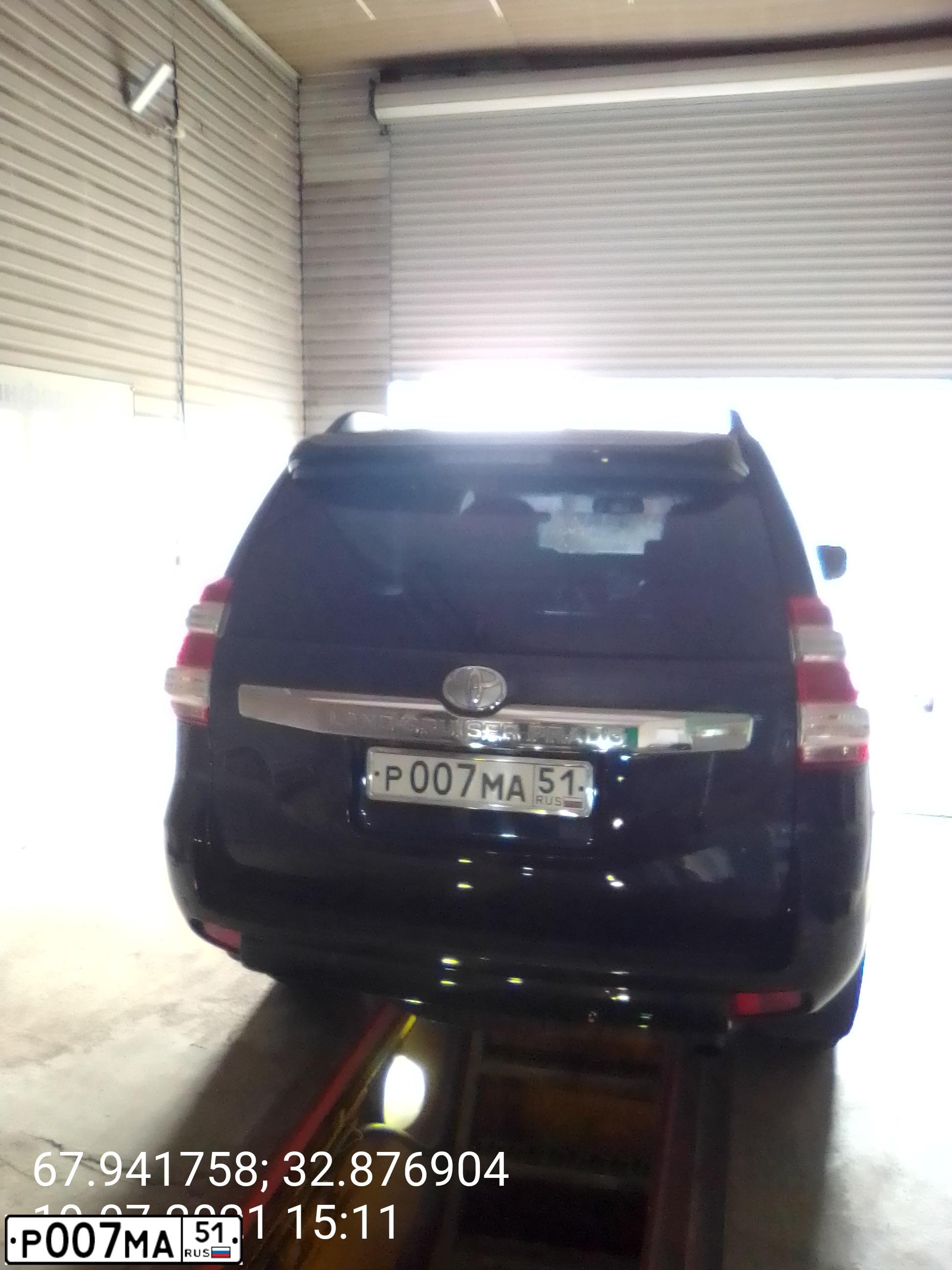 Фото автомобиля FORD FOCUS, 2006 — госномер Т858ОК178. Цвет: ТЕМНО-СЕРЫЙ