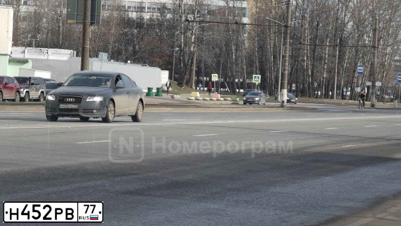 Фото автомобиля AUDI A6, 2005 — госномер Н452РВ77. Цвет: ЧЕРНЫЙ