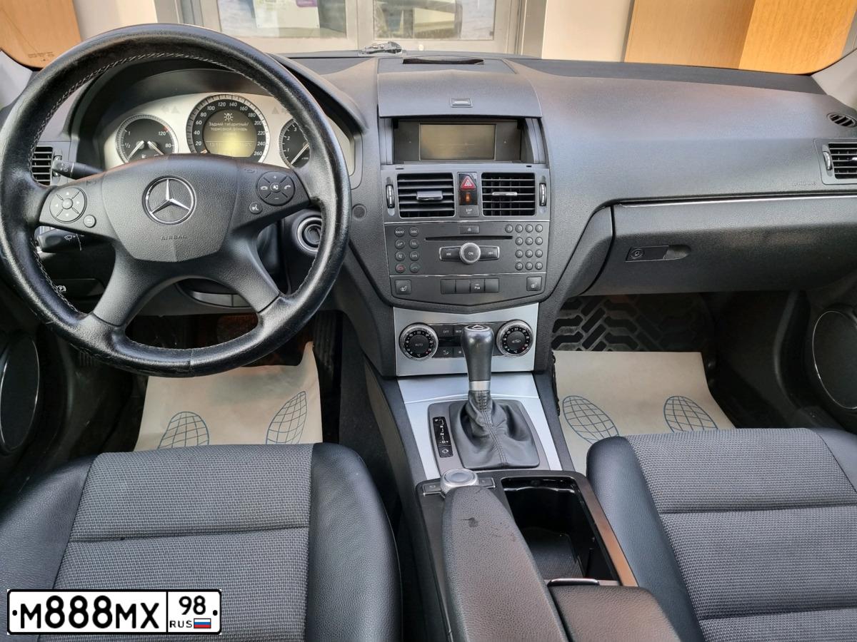 Фото автомобиля BMW SERIE 7, 2017 — госномер Н598СВ198. Цвет: ЧЕРНЫЙ