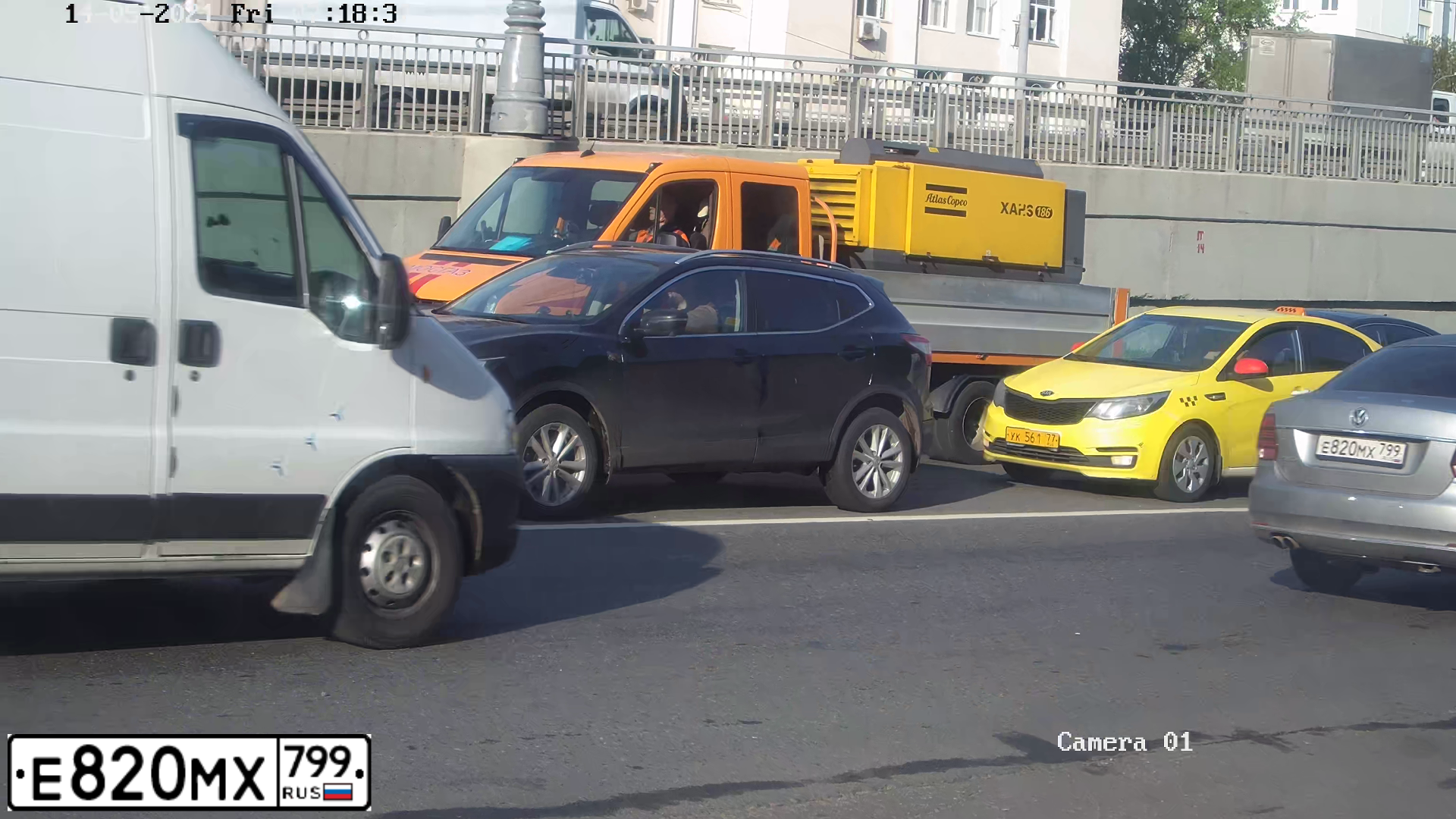 Фото автомобиля VOLKSWAGEN POLO, 2018 — госномер Е820МХ799. Цвет: СЕРЕБРИСТЫЙ