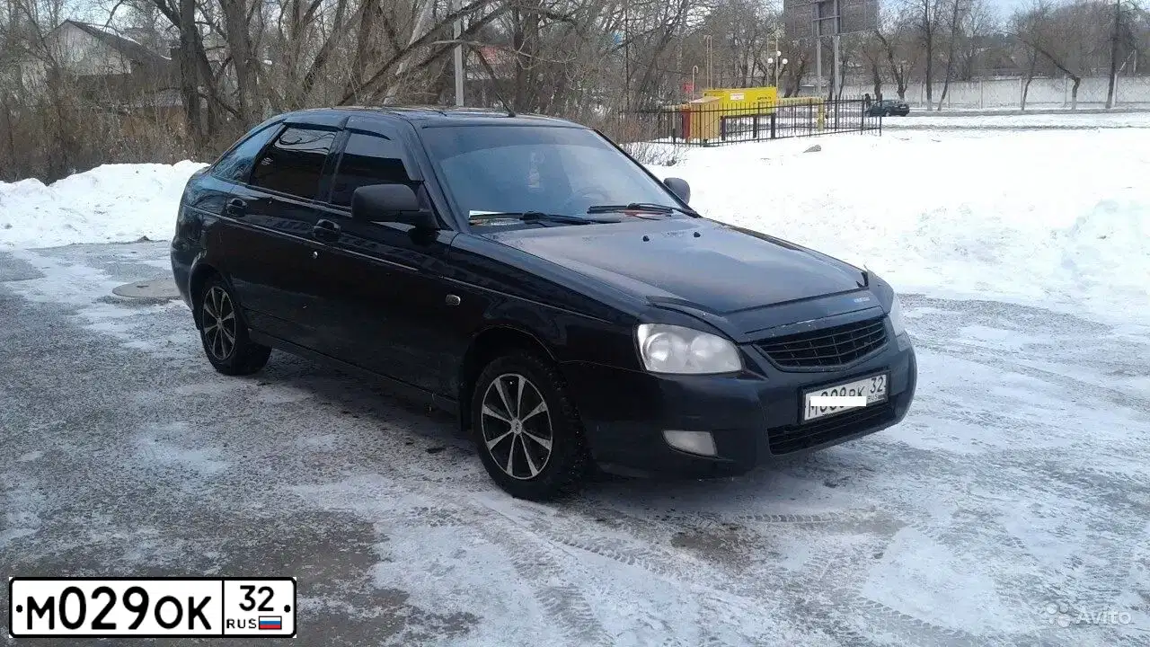 Фото автомобиля LADA 2172 PRIORA, 2009 — госномер М029ОК32. Цвет: Белый