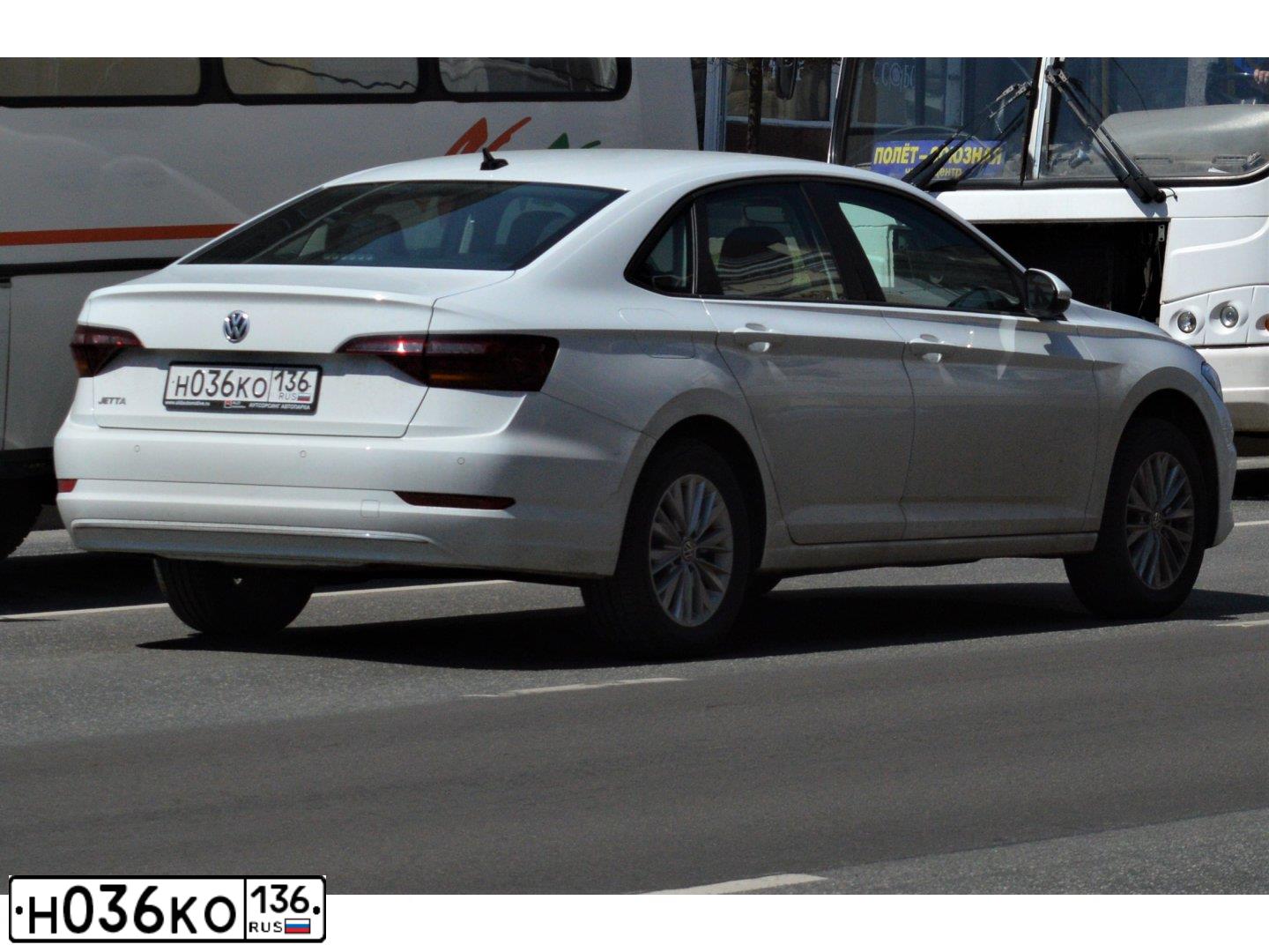 Фото автомобиля VOLKSWAGEN JETTA, 2020 — госномер Р417ВХ716. Цвет: Белый