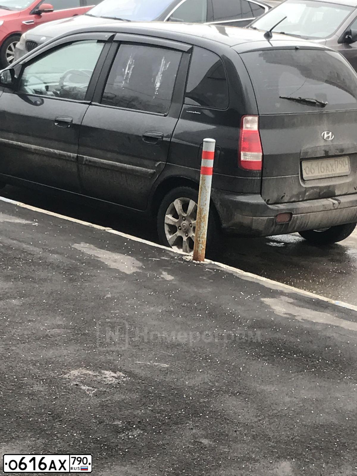 Фото автомобиля HYUNDAI MATRIX, 2006 — госномер А682ХО177. Цвет: ЧЕРНЫЙ