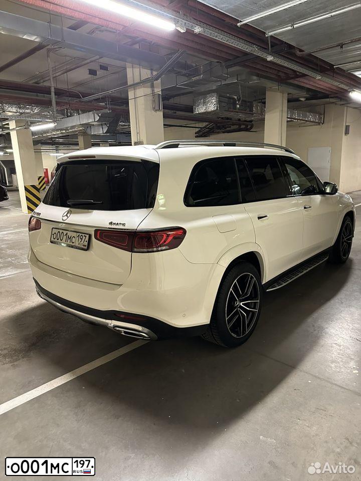 Фото автомобиля MERCEDES GL-KLASSE, 2015 — госномер О001МС197. Цвет: Белый
