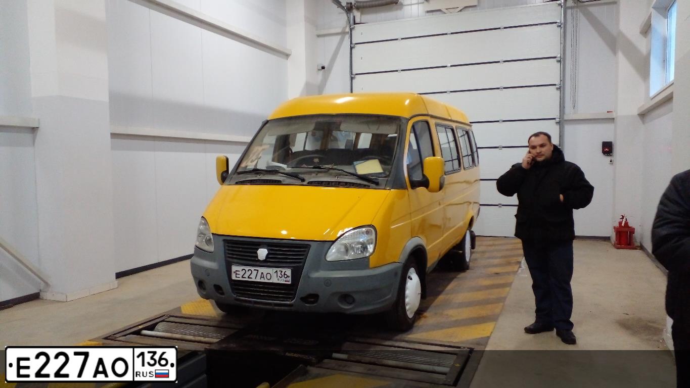 Фото автомобиля GAZ 3221 EL, 2006 — госномер Е227АО136. Цвет: ЖЁЛТЫЙ
