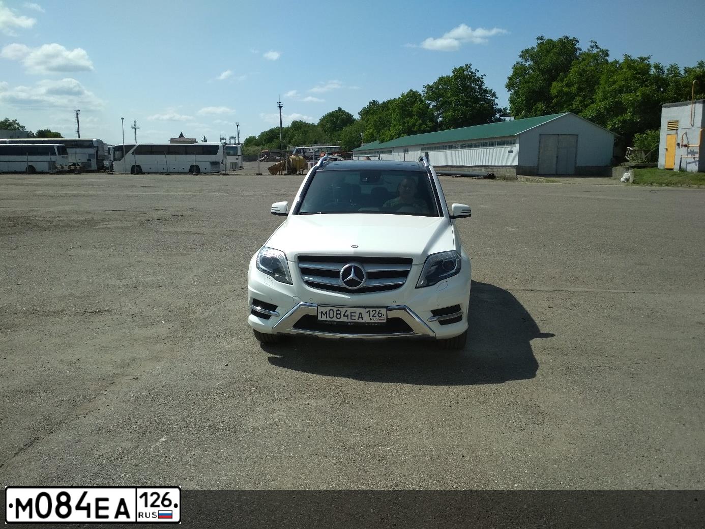 Фото автомобиля MERCEDES C-KLASSE, 2012 — госномер Т001ОХ64. Цвет: Белый