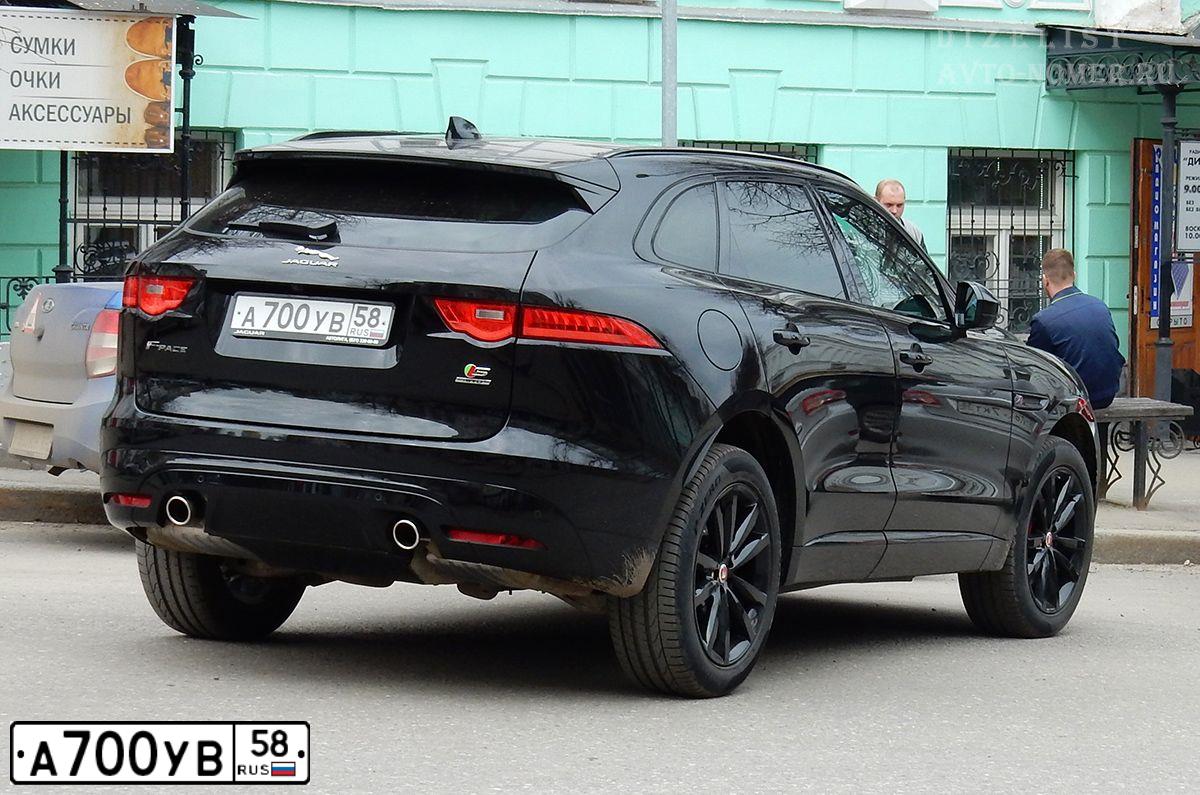 Фото автомобиля LANDROVER RANGE ROVER SPORT, 2018 — госномер О696ВР76. Цвет: ЧЕРНЫЙ