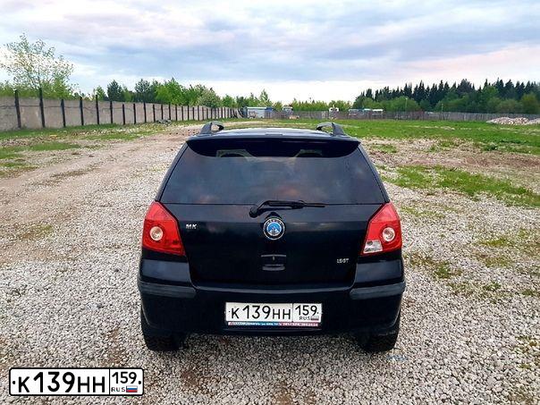 Фото автомобиля GEELY MK CROSS, 2011 — госномер М284КМ196. Цвет: ЧЕРНЫЙ