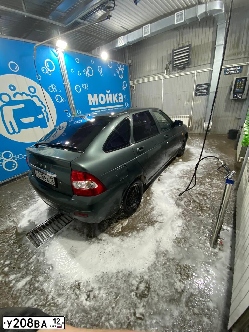 Фото автомобиля LADA 2172 PRIORA, 2008 — госномер У208ВА12. Цвет: СЕРО-СИНЕ-ЗЕЛЕНЫЙ
