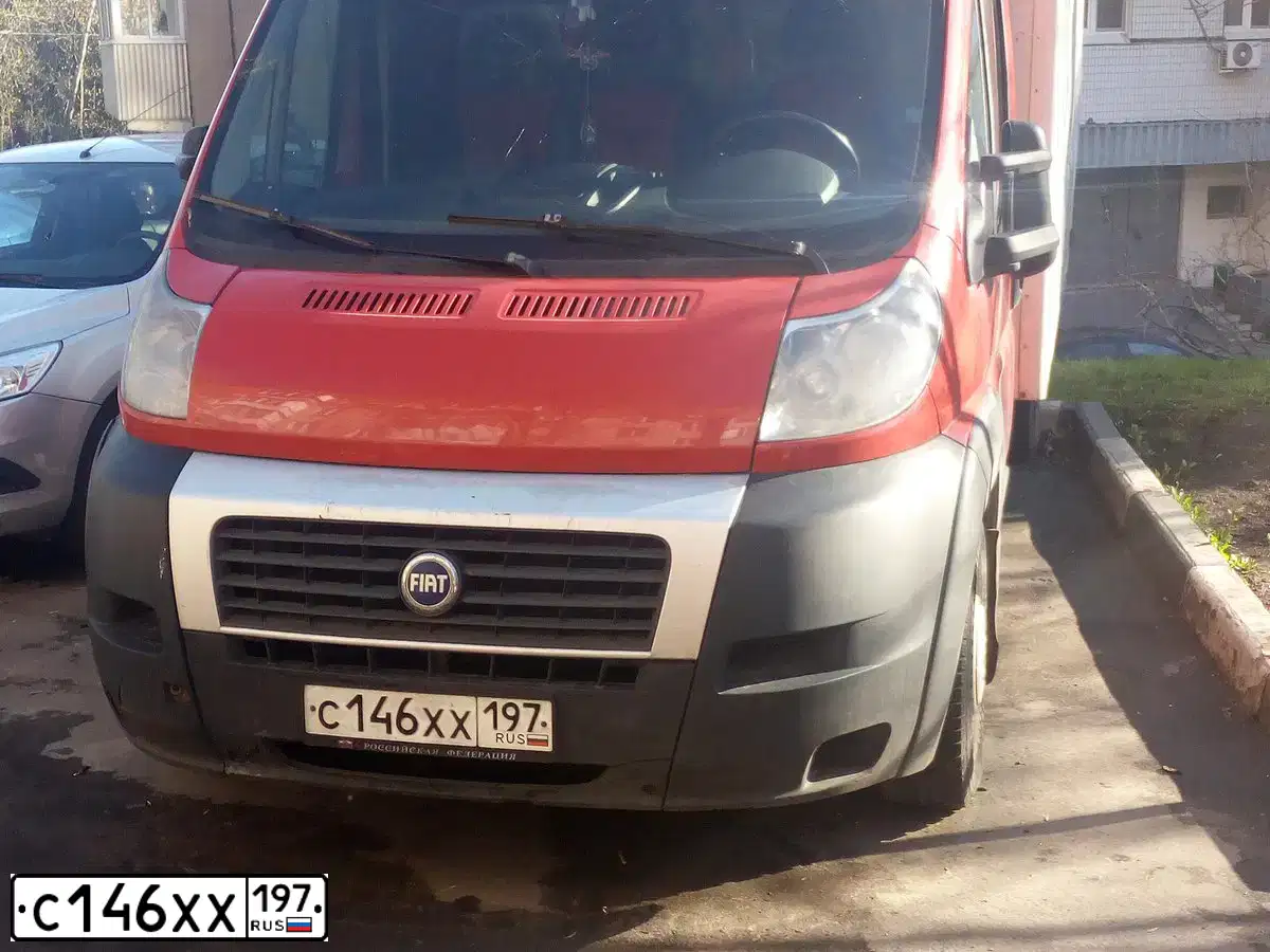 Фото автомобиля FIAT DUCATO, 2012 — госномер О325СН790. Цвет: Красный