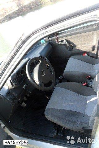 Фото автомобиля LADA 2112, 2005 — госномер М481ЕА82. Цвет: МОЛОЧНО-БЕЛЫЙ СЕРЕБРИСТЫЙ