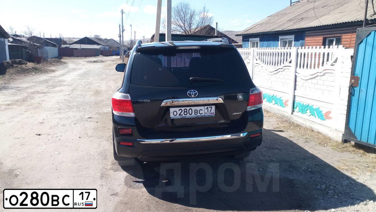 Фото автомобиля TOYOTA HIGHLANDER, 2011 — госномер Р064УК154. Цвет: ЧЕРНЫЙ