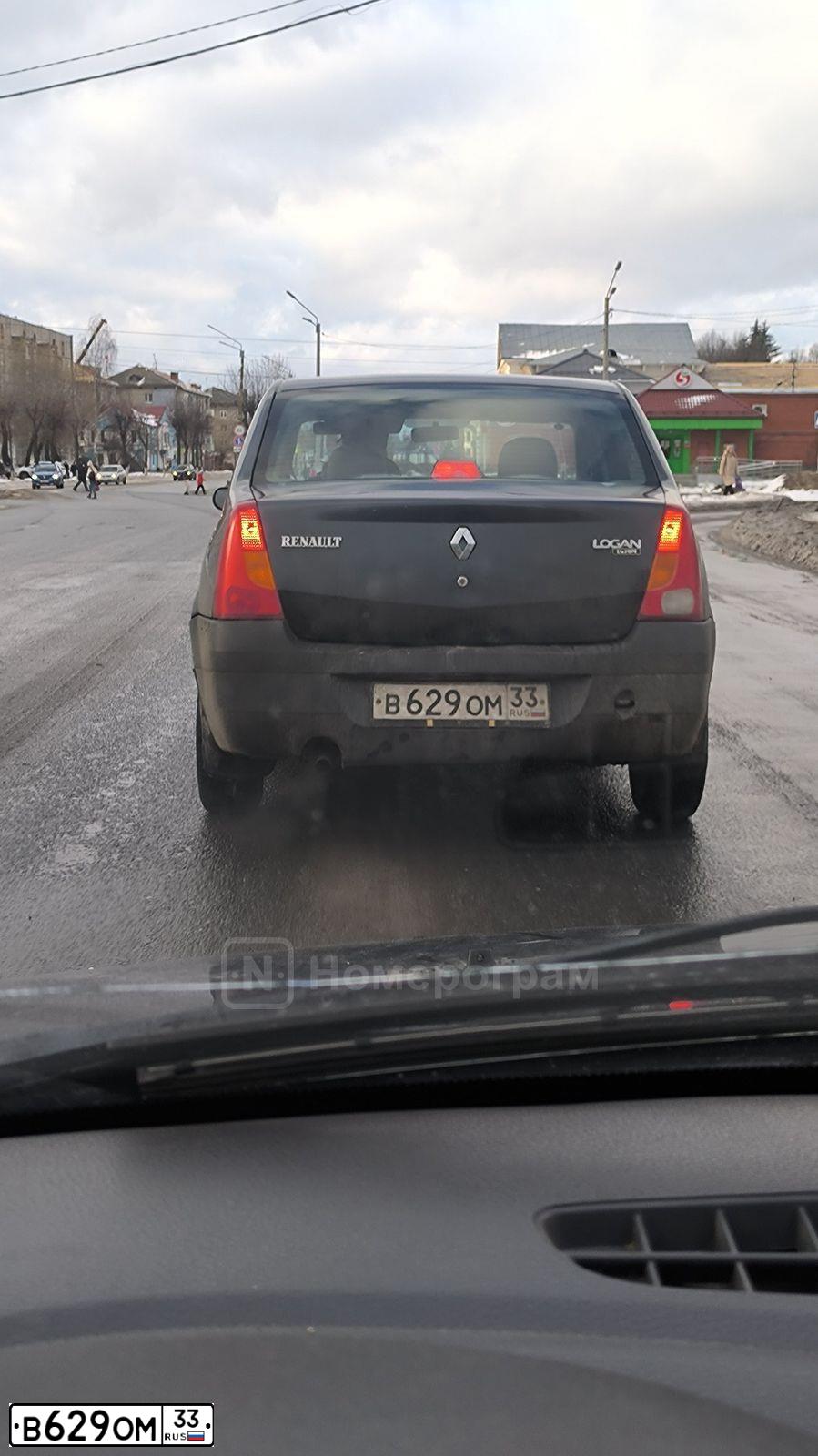 Фото автомобиля RENAULT LOGAN, 2006 — госномер О418СО33. Цвет: ТЕМНО-СЕРЫЙ
