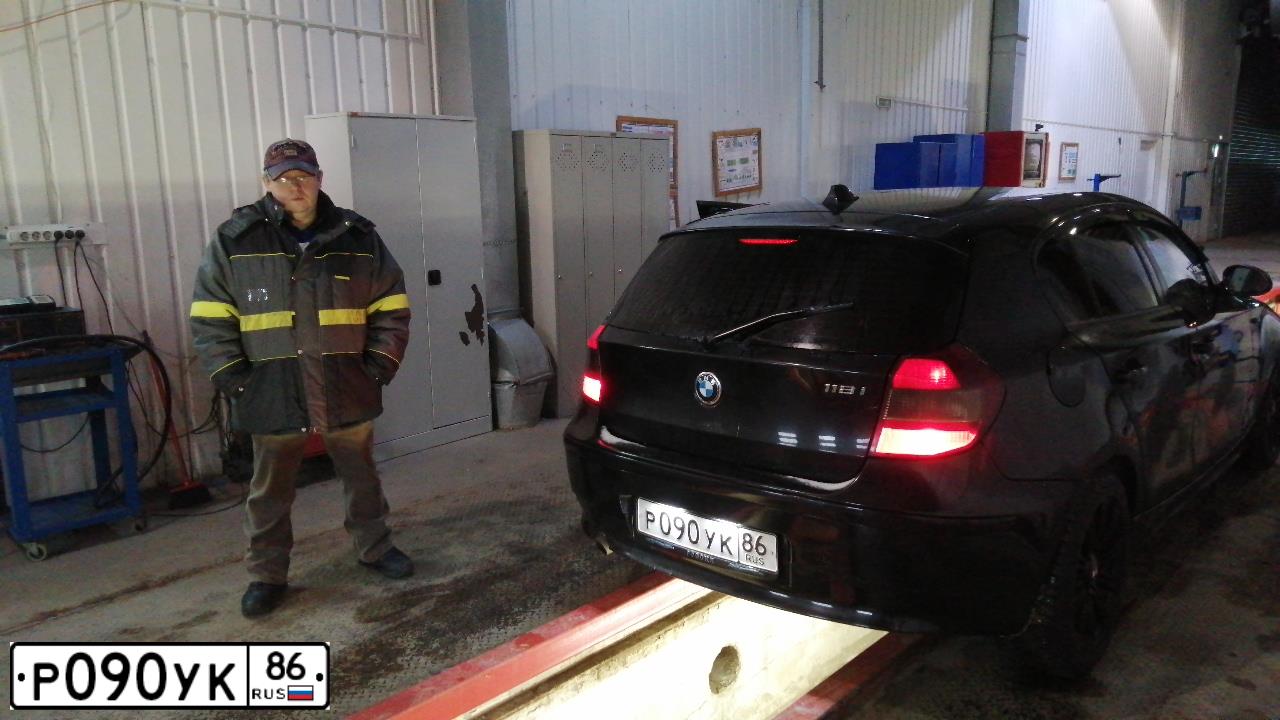 Фото автомобиля VOLKSWAGEN PASSAT, 2005 — госномер В796МА186. Цвет: ЧЕРНЫЙ