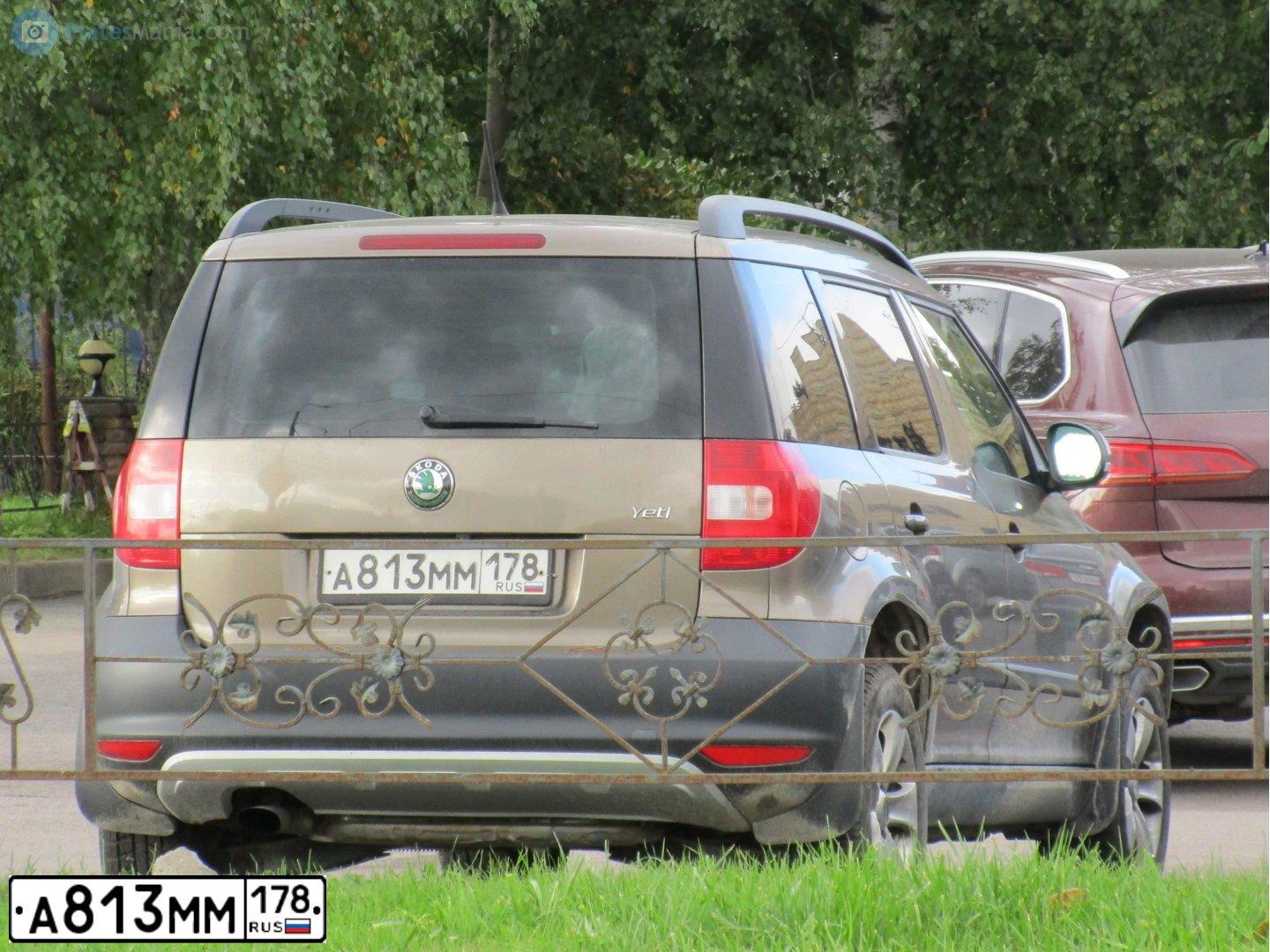 Фото автомобиля SKODA YETI, 2011 — госномер А813ММ178. Цвет: Коричневый