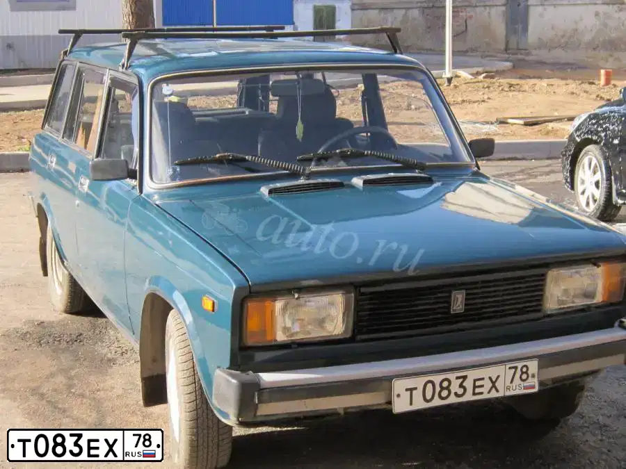 Фото автомобиля LADA 2104, 2001 — госномер С670ЕР178. Цвет: Сине-зеленый