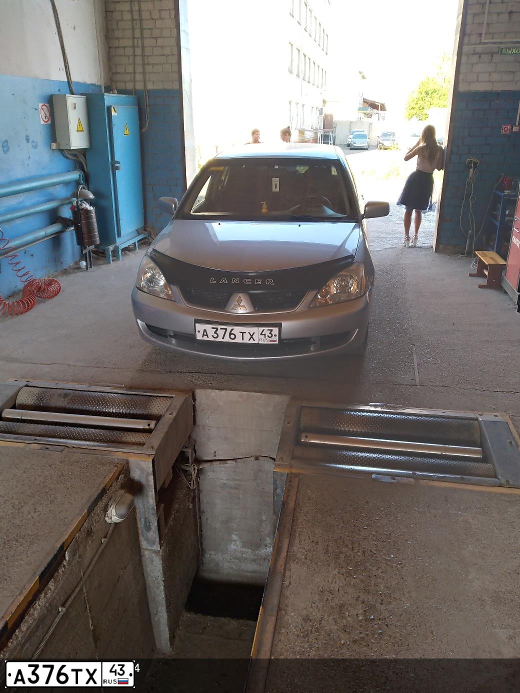 Фото автомобиля MITSUBISHI LANCER, 2007 — госномер А376ТХ43. Цвет: СЕРЕБРИСТЫЙ