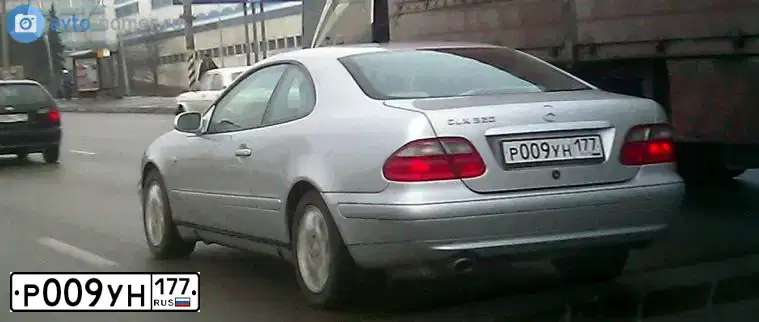 Фото автомобиля МЕРСЕДЕС БЕНЦ БЕЗ МОДЕЛИ, 1998 — госномер О542ОР124. Цвет: СЕРЫЙ