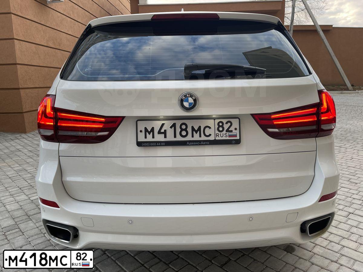 Фото автомобиля BMW X5, 2016 — госномер М785НТ82. Цвет: Белый