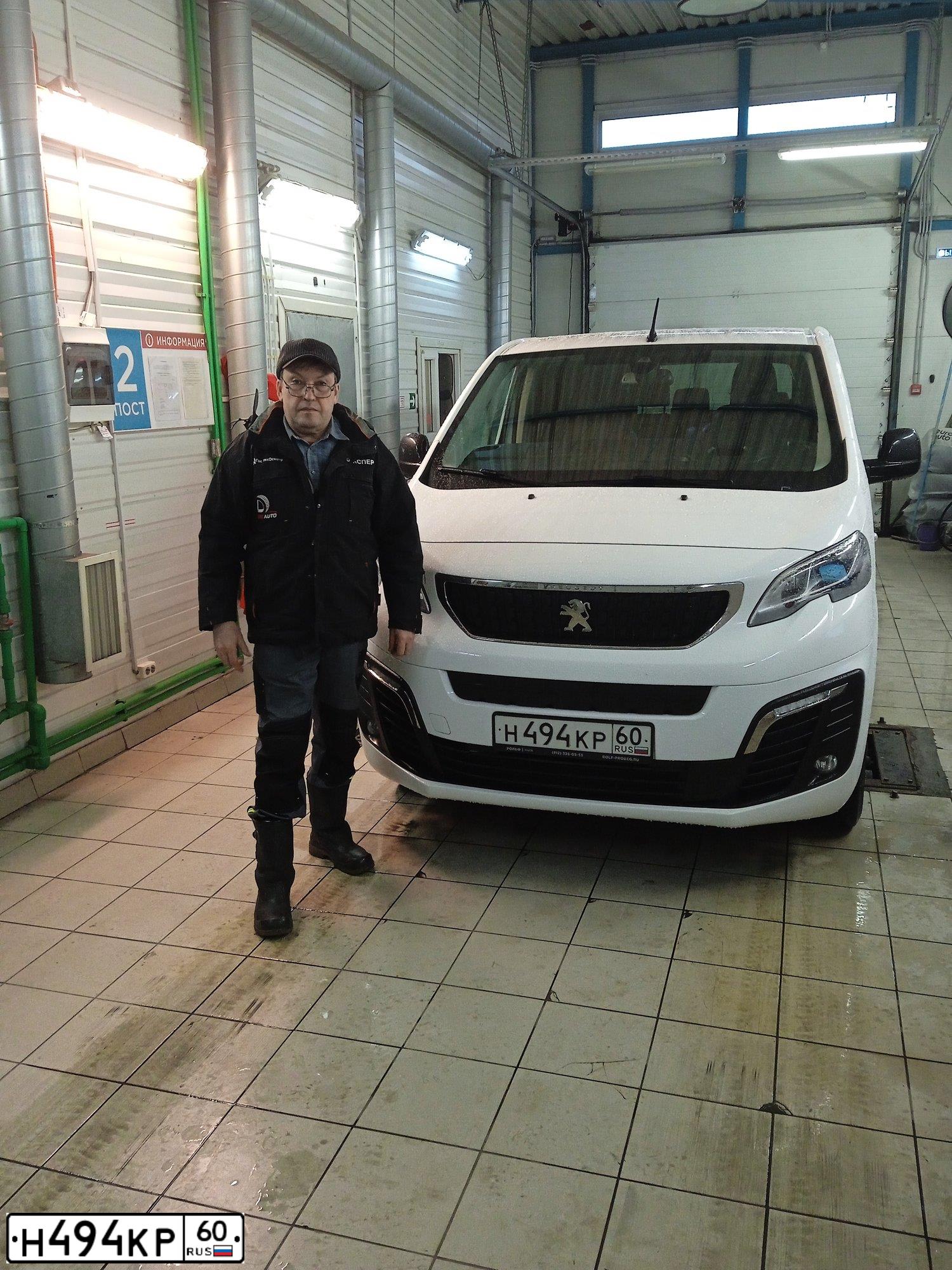 Фото автомобиля HYUNDAI IX35, 2011 — госномер В399ВР180. Цвет: ЧЕРНЫЙ