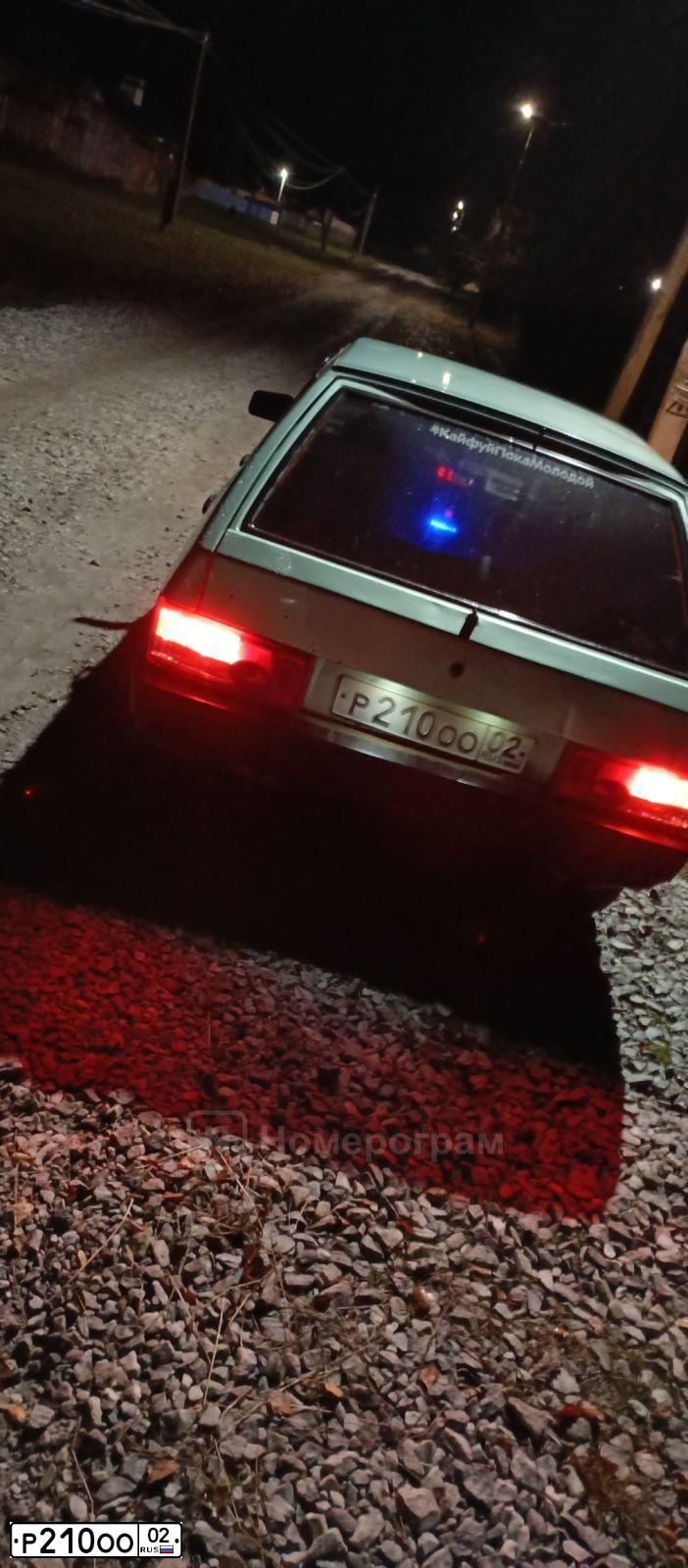Фото автомобиля LADA 2109 SAMARA, 2003 — госномер Р210ОО02. Цвет: СЕРЕБРИСТО-СЕРО-ЗЕЛЕНЫЙ