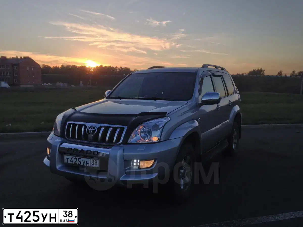 Фото автомобиля TOYOTA LANDCRUISER, 2007 — госномер М008МВ116. Цвет: СЕРЕБРИСТЫЙ