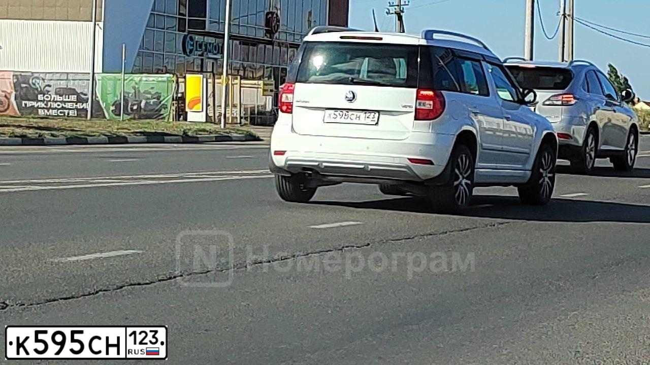 Фото автомобиля HYUNDAI SOLARIS, 2016 — госномер К595СН123. Цвет: БЕЛЫЙ