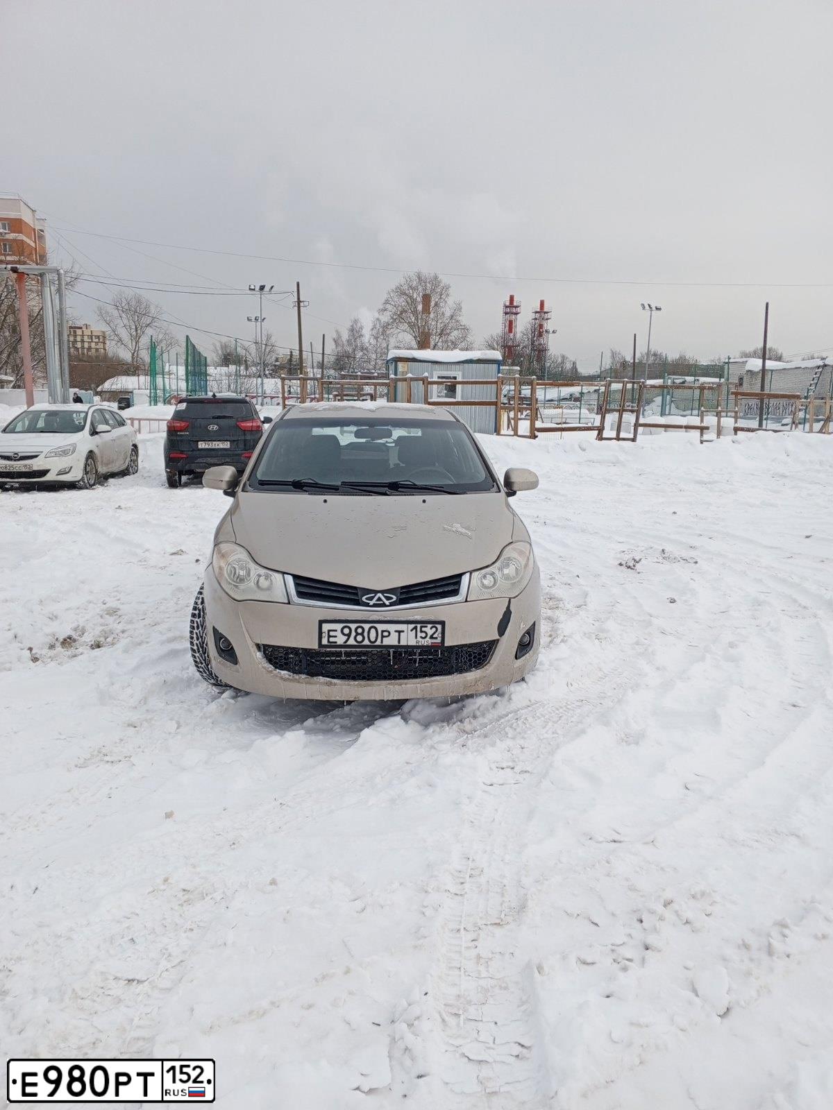 Фото автомобиля CHERY BONUS /A13/, 2011 — госномер А304НН252. Цвет: ЗОЛОТИСТЫЙ