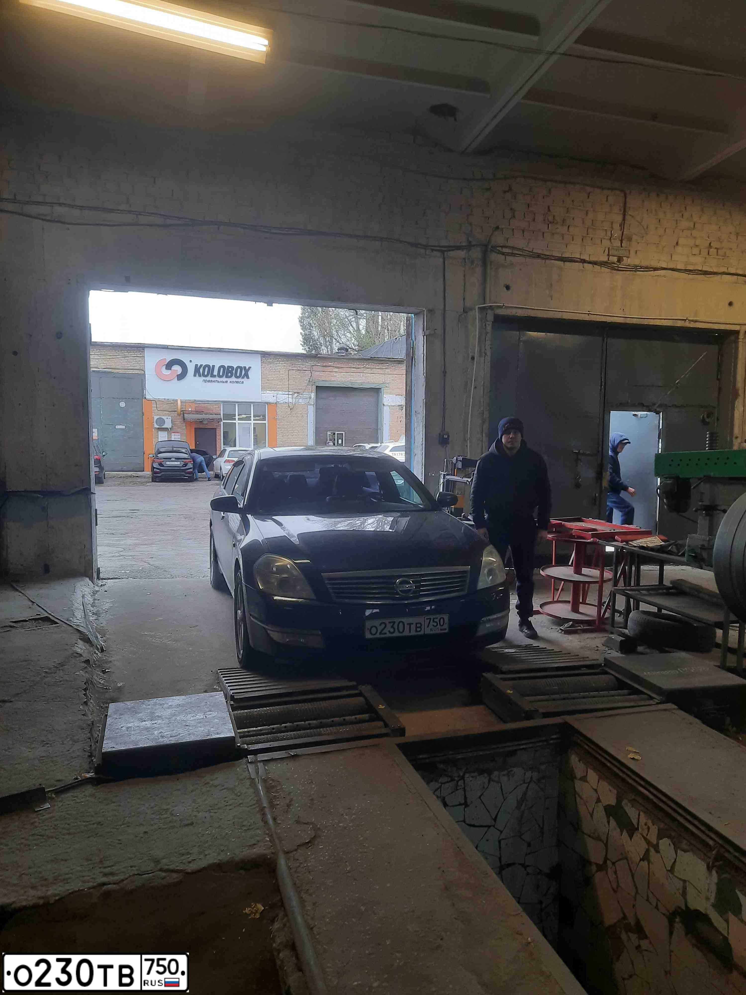 Фото автомобиля NISSAN TEANA, 2007 — госномер Е779ОУ08. Цвет: ТЕМНО-СИНИЙ
