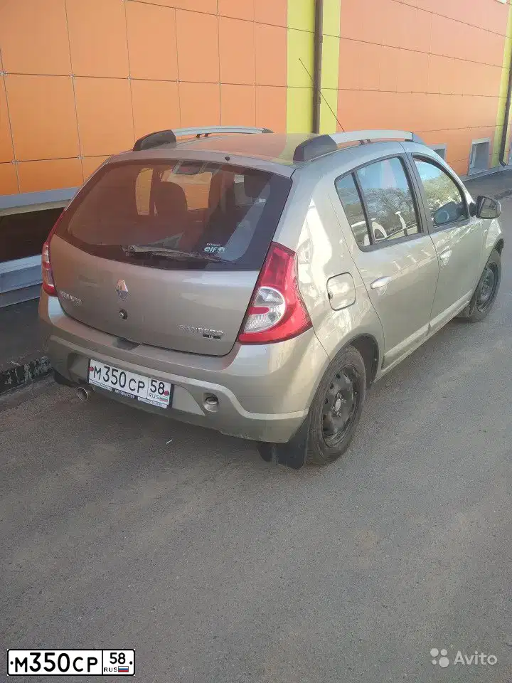 Фото автомобиля KIA RIO, 2018 — госномер М350СР58. Цвет: БЕЛЫЙ