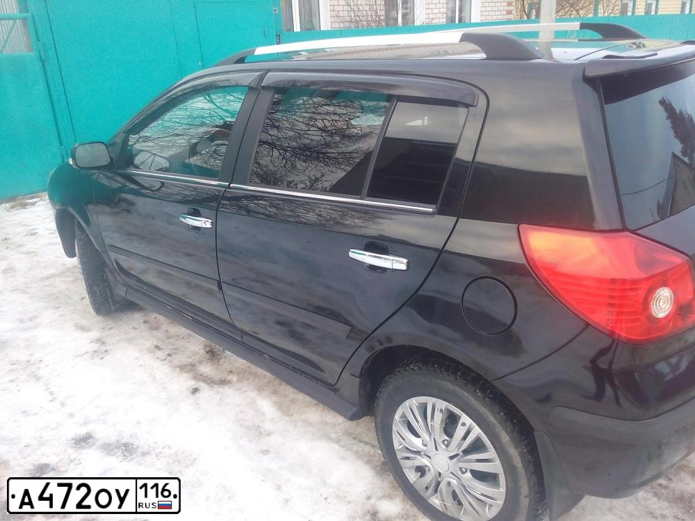 Фото автомобиля GEELY MK CROSS, 2013 — госномер А472ОУ116. Цвет: ЧЕРНЫЙ