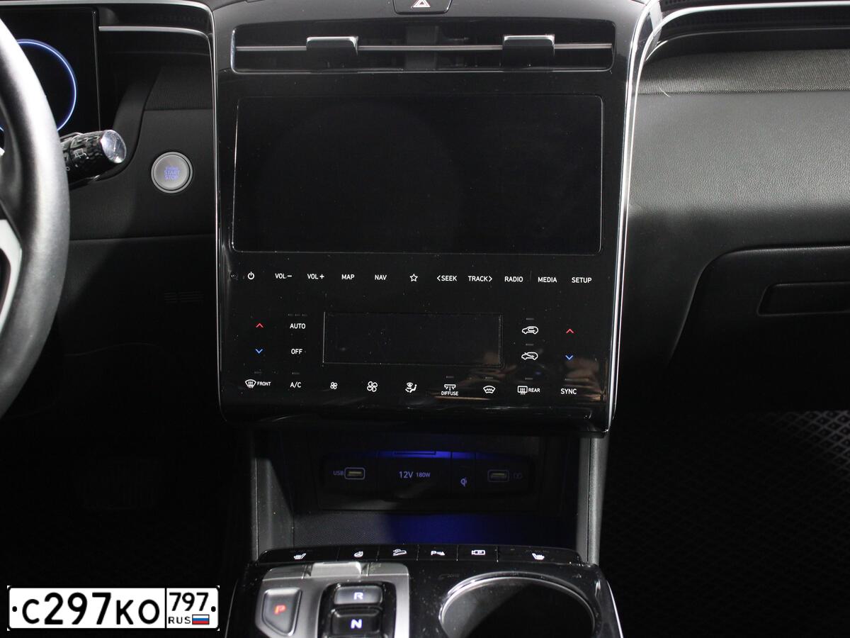 Фото автомобиля HYUNDAI TUCSON, 2021 — госномер С297КО797. Цвет: СЕРЫЙ