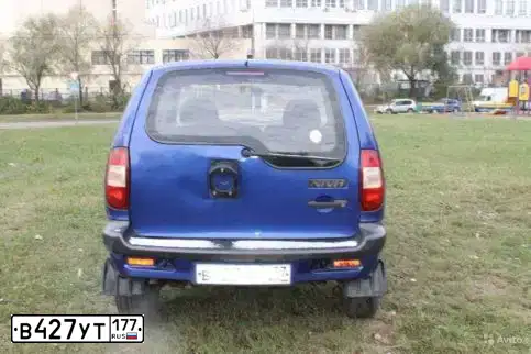Фото автомобиля CHEVROLET NIVA, 2007 — госномер О054МВ46. Цвет: ЯРКО-СИНИЙ МЕТАЛЛИК