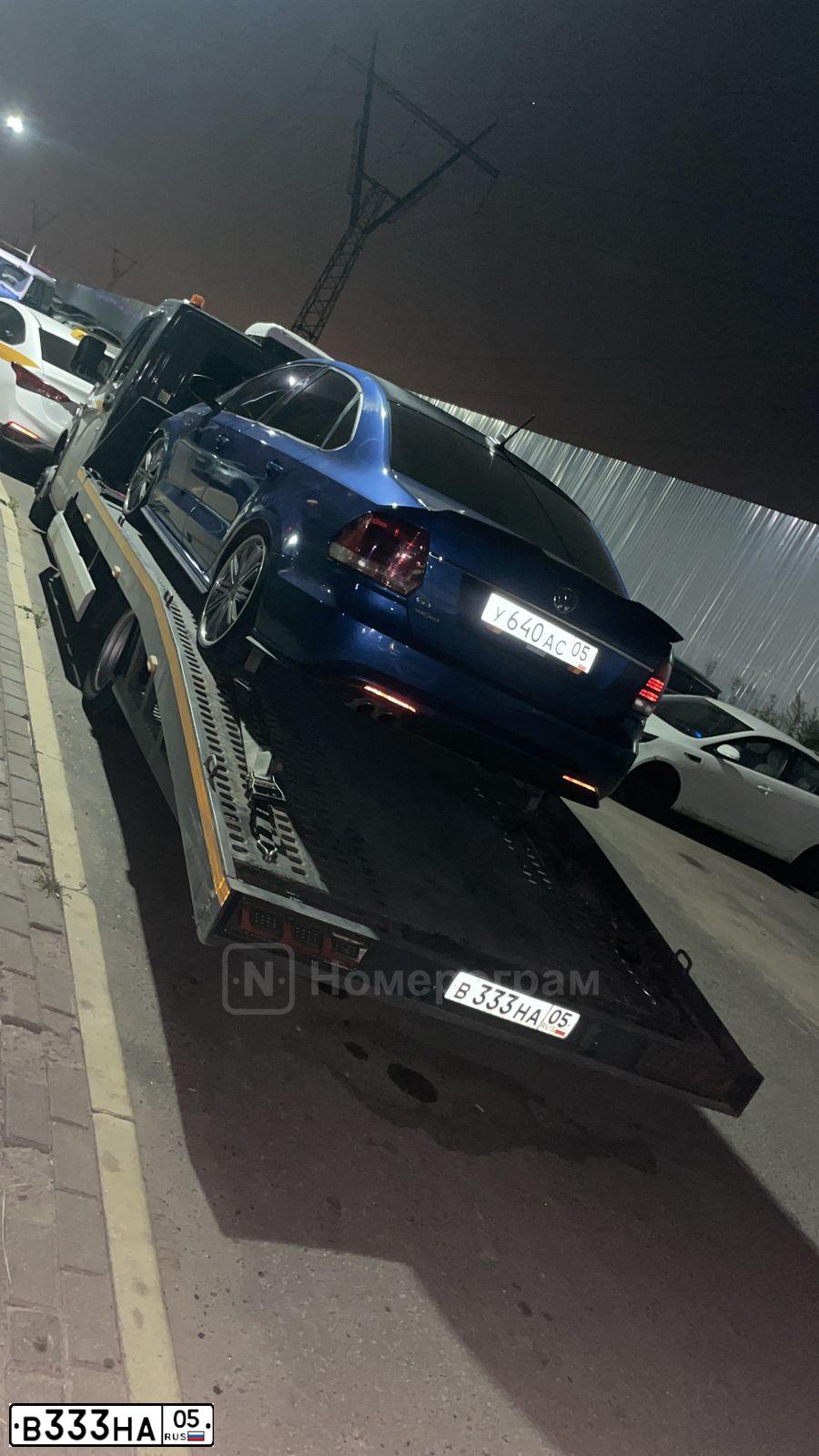 Фото автомобиля BMW X6, 2008 — госномер С535СР18. Цвет: Белый