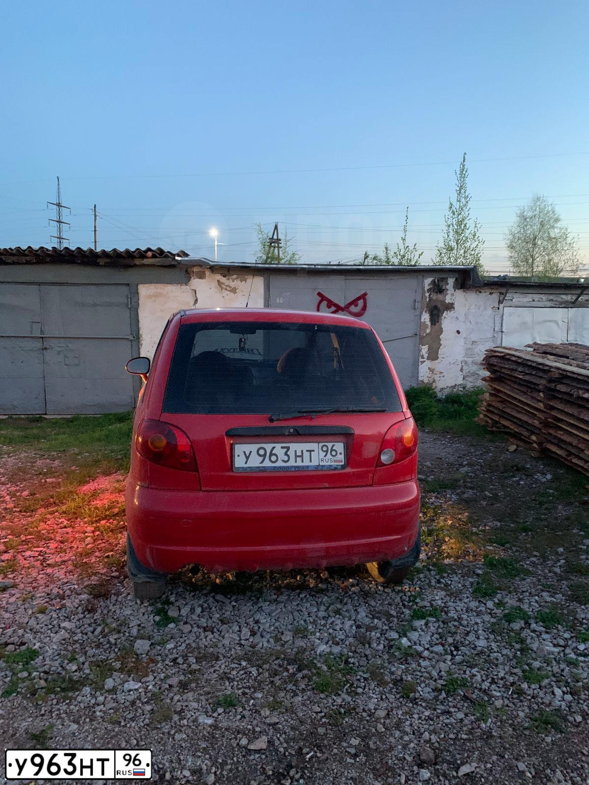 Фото автомобиля DAEWOO MATIZ, 2007 — госномер У963НТ96. Цвет: Красный
