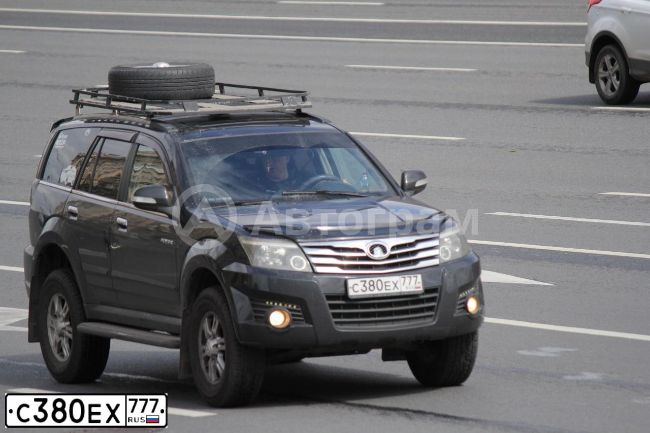 Фото автомобиля GREAT WALL HOVER, 2014 — госномер С380ЕХ777. Цвет: ЧЕРНЫЙ