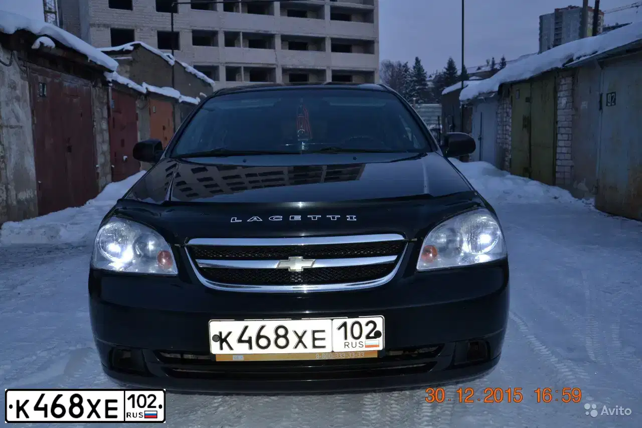 Фото автомобиля CHEVROLET LACETTI, 2008 — госномер К468ХЕ102. Цвет: ЧЕРНЫЙ