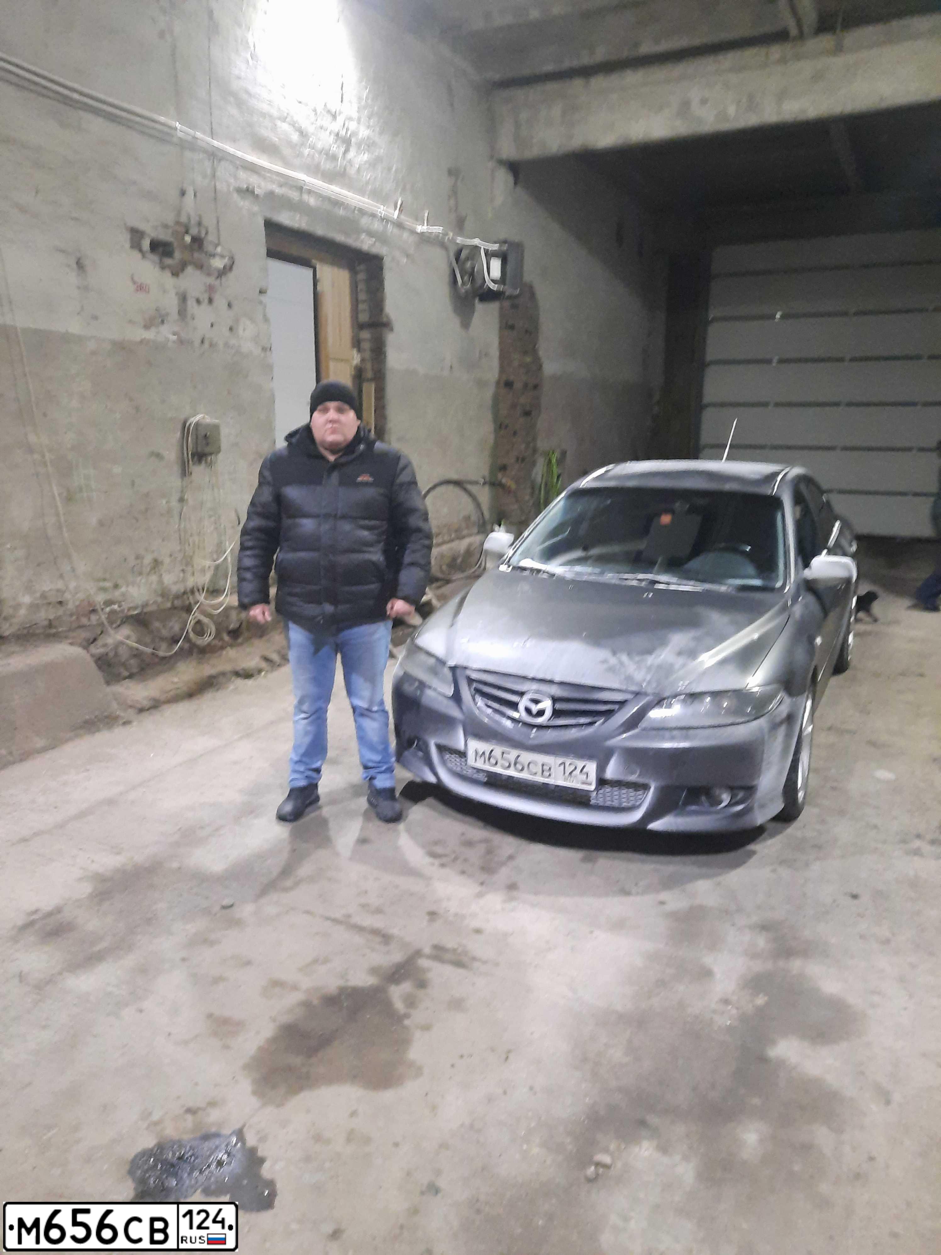 Фото автомобиля MAZDA 6, 2006 — госномер А152КО124. Цвет: ТЕМНО-СЕРЫЙ