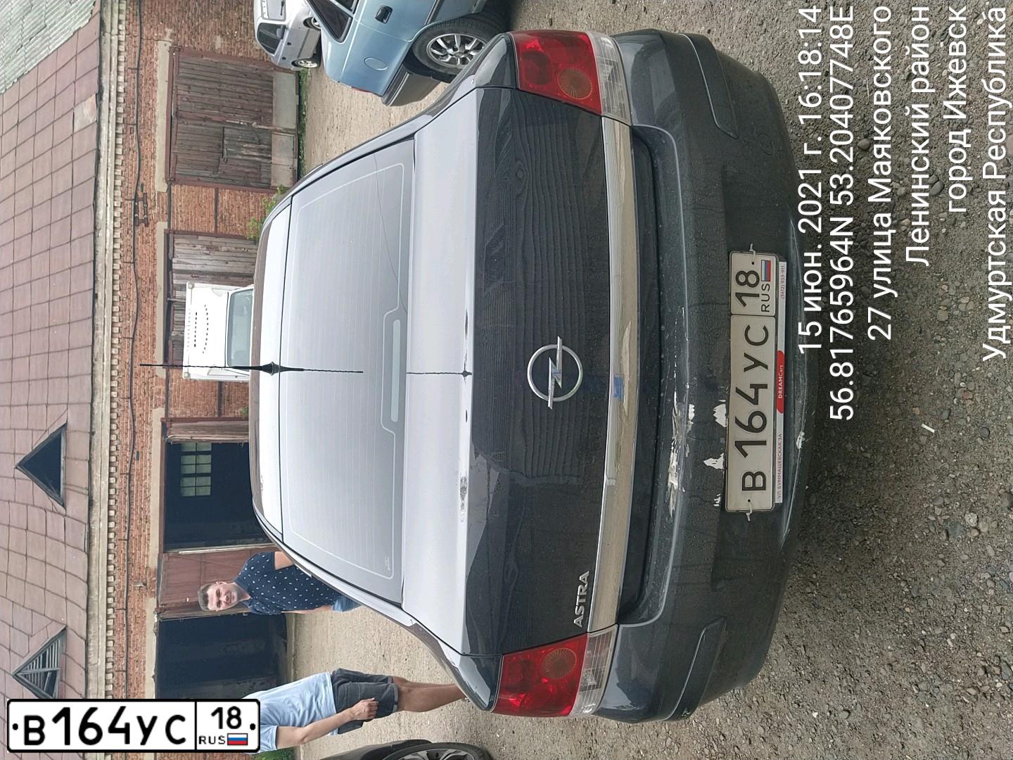 Фото автомобиля OPEL ASTRA, 2011 — госномер Р103РТ18. Цвет: ЧЕРНЫЙ