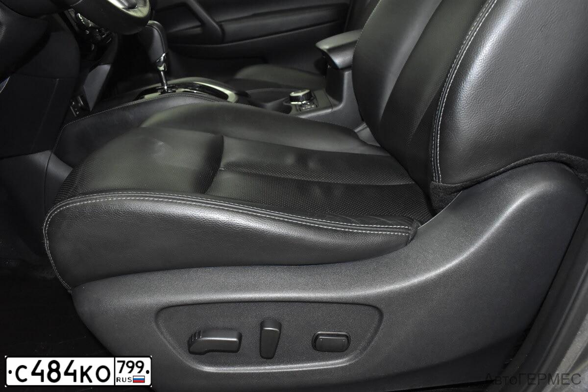 Фото автомобиля NISSAN X-TRAIL, 2018 — госномер В459ВХ977. Цвет: СЕРЫЙ