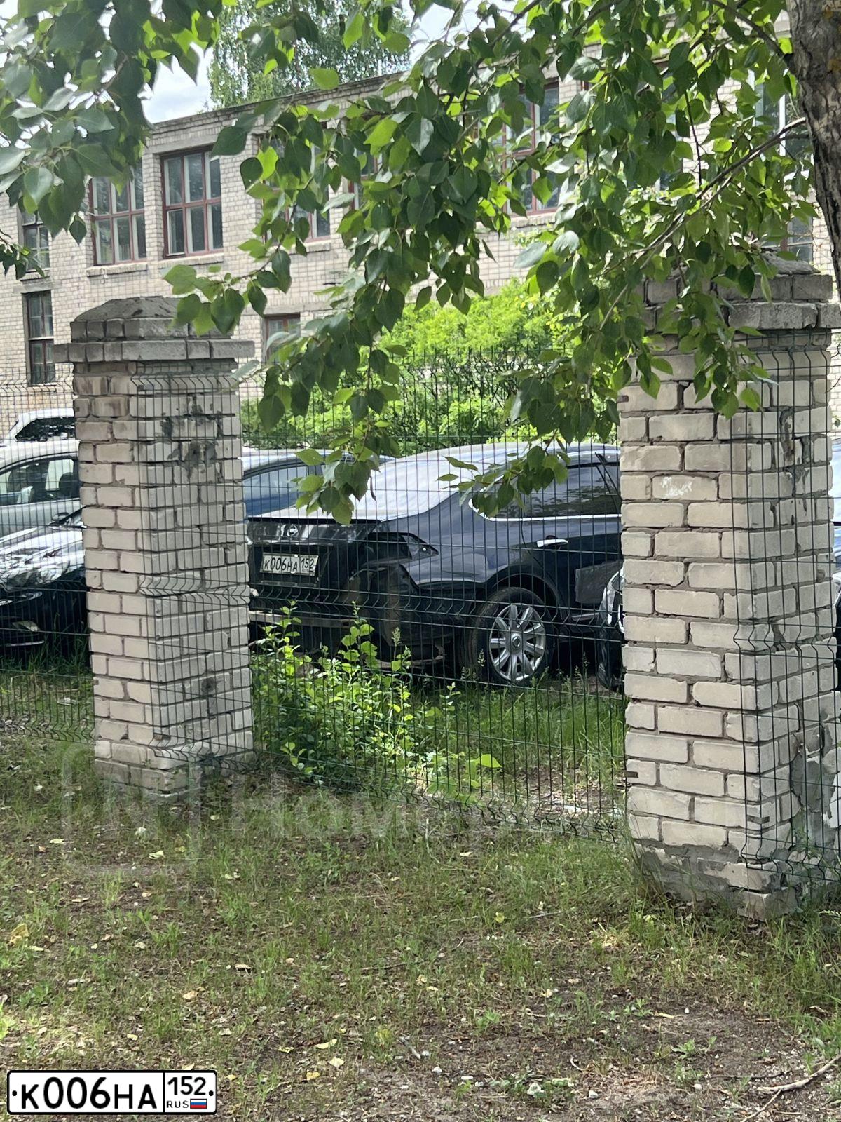 Фото автомобиля KIA SORENTO, 2006 — госномер Х262КМ52. Цвет: ЗОЛОТИСТЫЙ