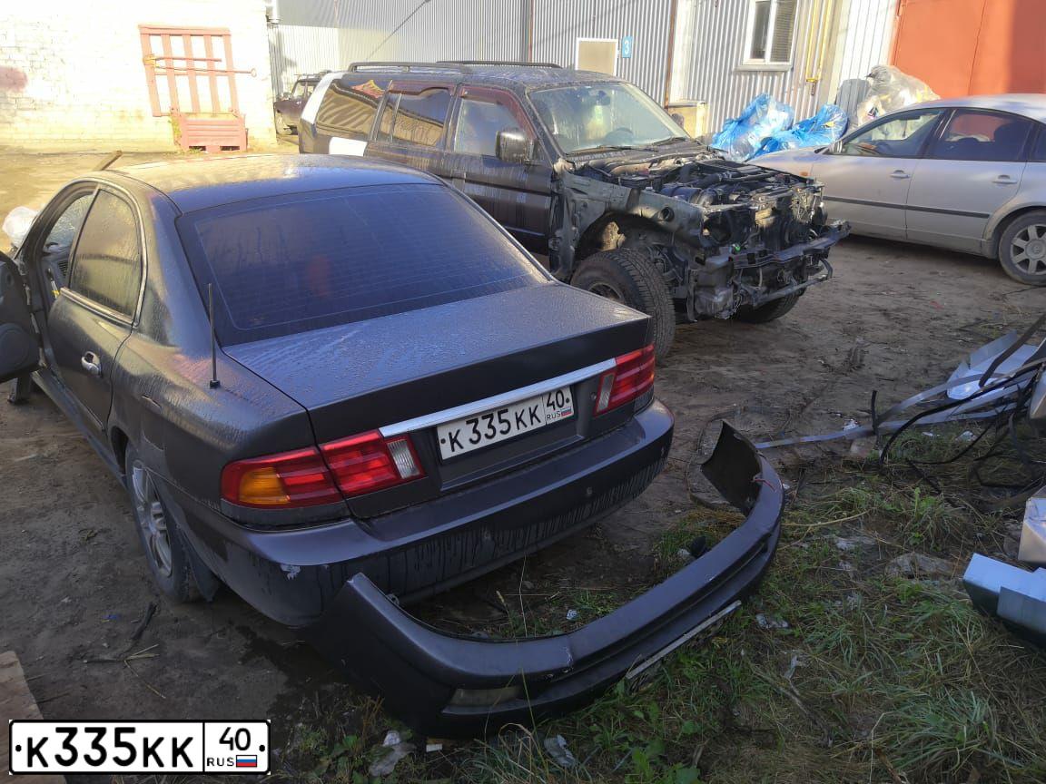 Фото автомобиля NISSAN PRIMERA, 1998 — госномер К335КК40. Цвет: Светло-зеленый
