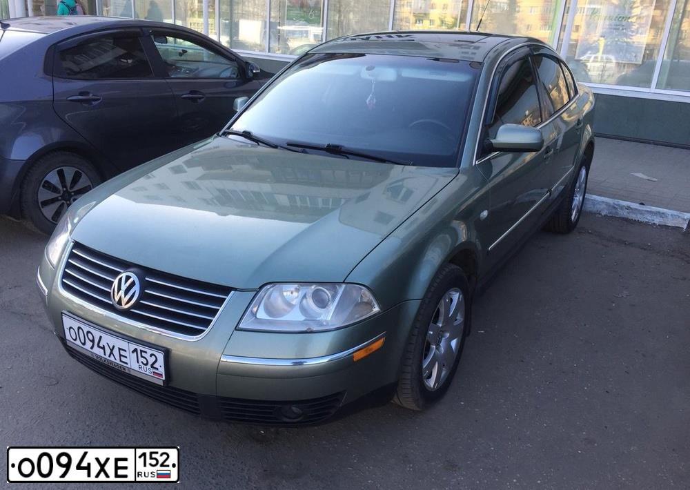 Фото автомобиля VOLKSWAGEN PASSAT, 2000 — госномер О094ХЕ152. Цвет: Темно-зеленый