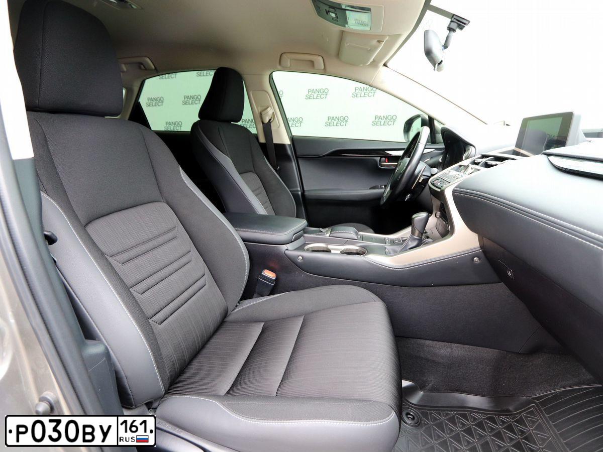 Фото автомобиля MITSUBISHI OUTLANDER, 2012 — госномер М264КТ07. Цвет: Серебристый