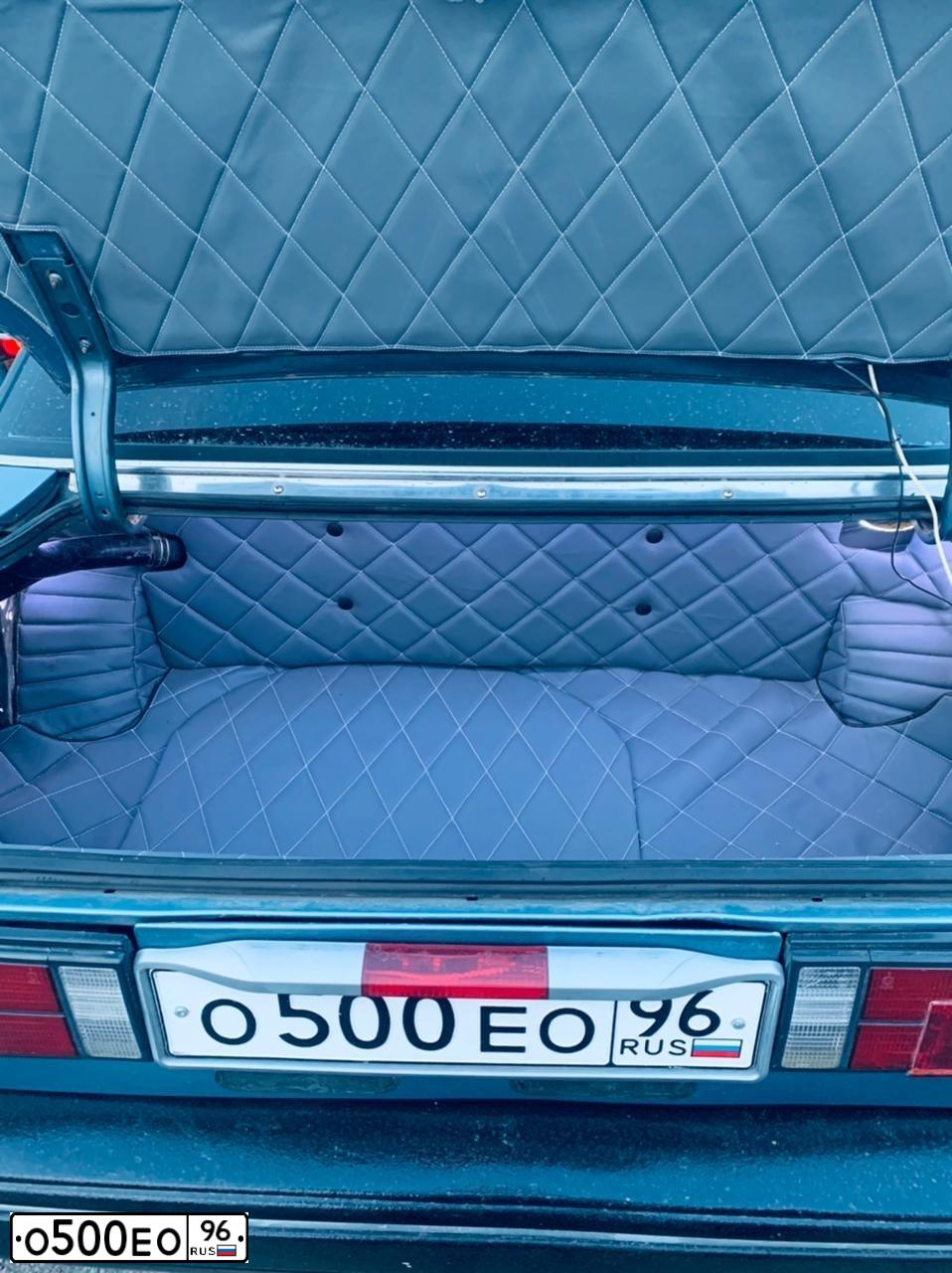 Фото автомобиля MERCEDES CLS-KLASSE, 2006 — госномер Р775КУ05. Цвет: ЧЕРНЫЙ