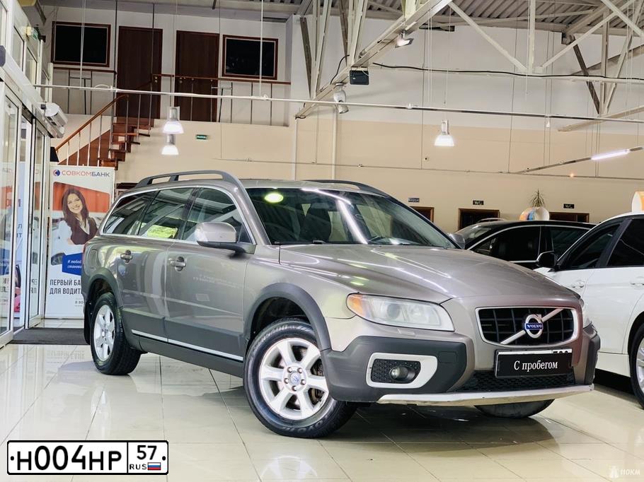 Фото автомобиля VOLVO XC70, 2010 — госномер Н004НР57. Цвет: СВЕТЛО-КОРИЧНЕВЫЙ