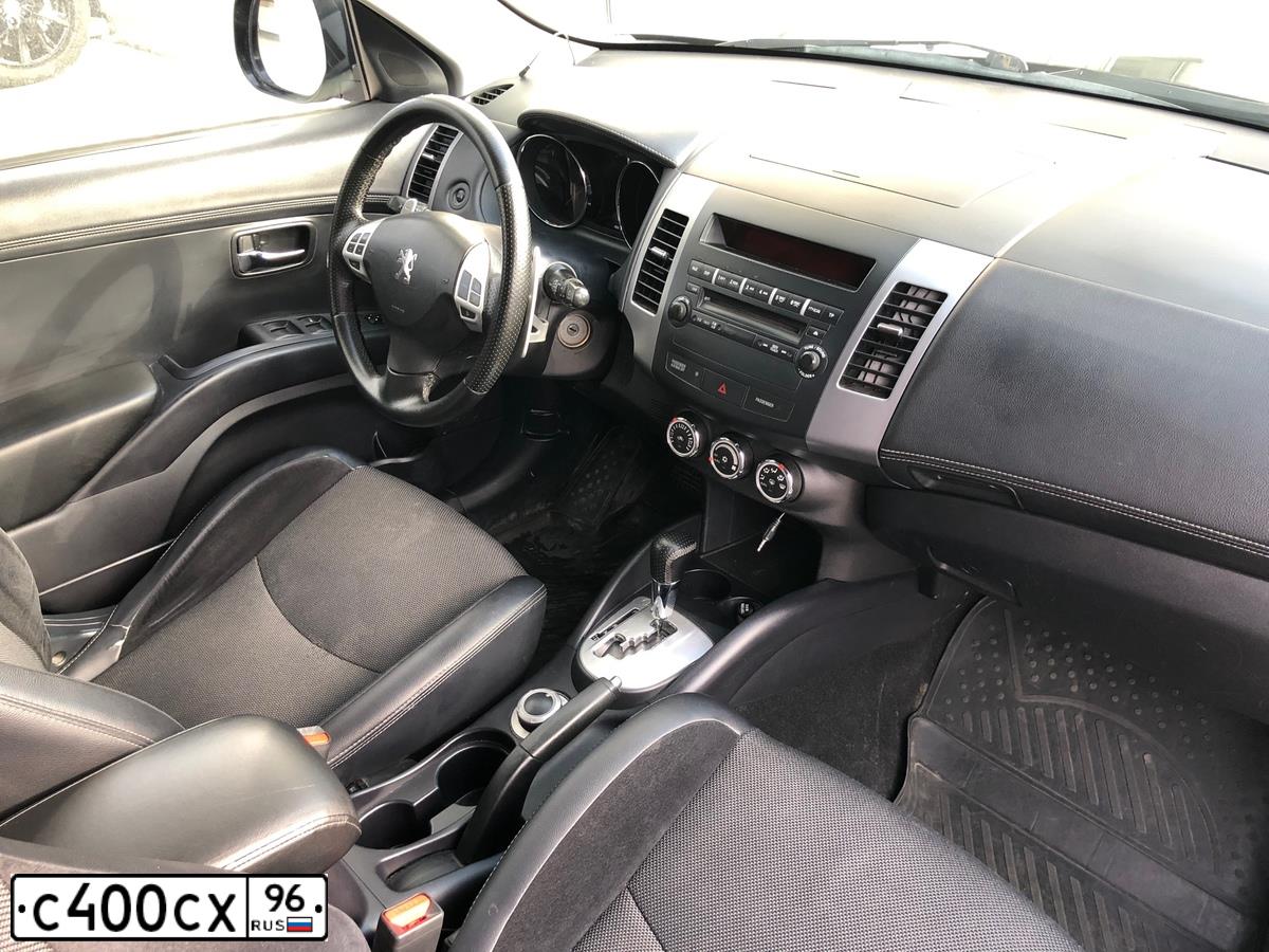 Фото автомобиля PEUGEOT 308, 2011 — госномер А560СХ172. Цвет: ЧЕРНЫЙ