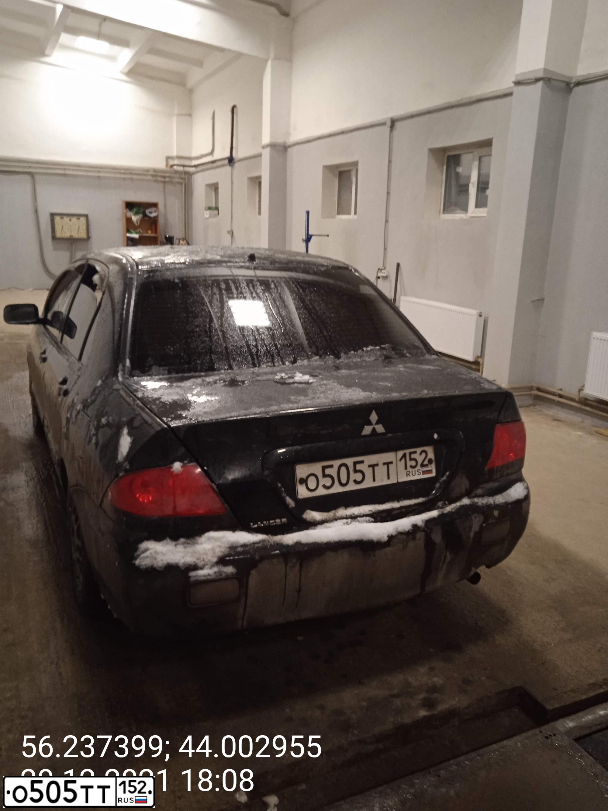 Фото автомобиля MITSUBISHI LANCER, 2006 — госномер О505ТТ152. Цвет: ЧЕРНЫЙ