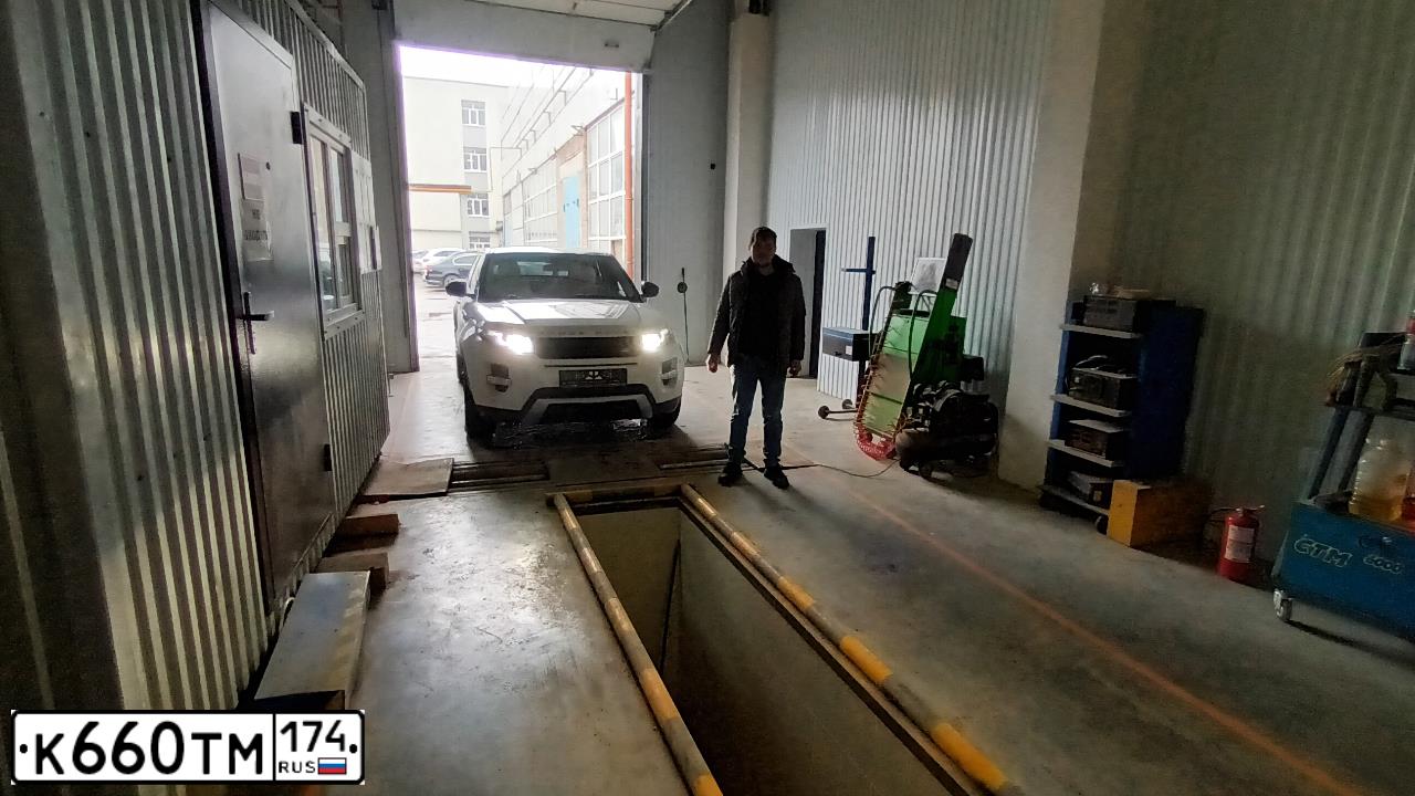 Фото автомобиля LAND ROVER RANGE ROVER EVOQUE, 2014 — госномер К067ОН702